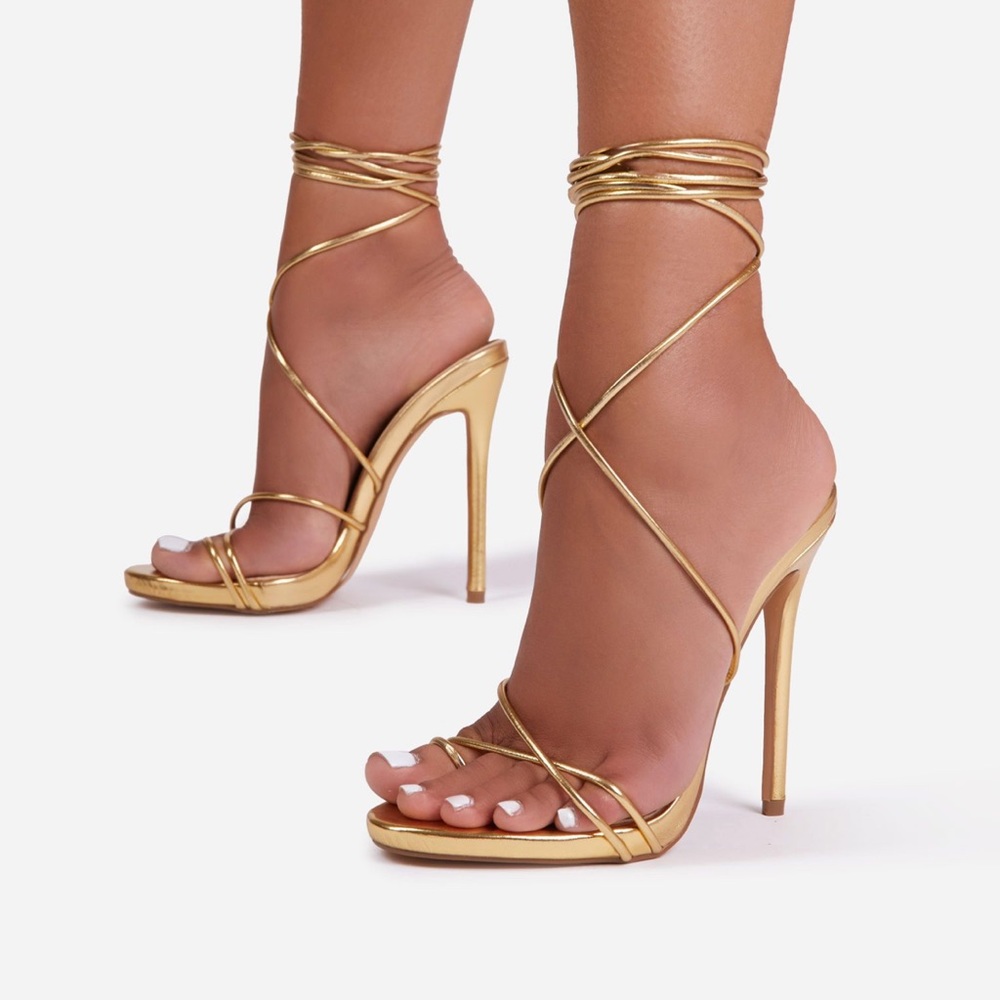NWT EGO Gold Heels - women’s size 6